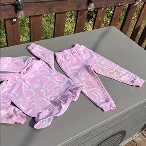 🎀3T Juicy Couture Pink Hooded Baby sweat suit 2 piece